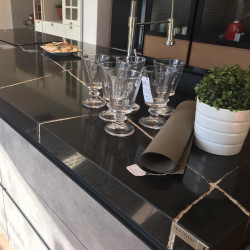 SILESTONE ETERNAL NOIR