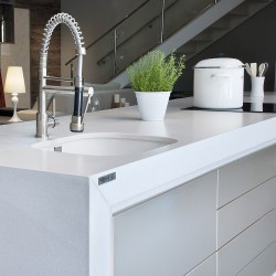 SILESTONE WHITE STORM