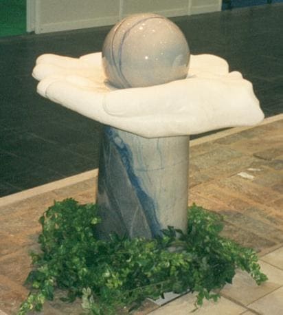 Fontaine intérieure avec Boule flottante en quartzite Azul Maucaba
