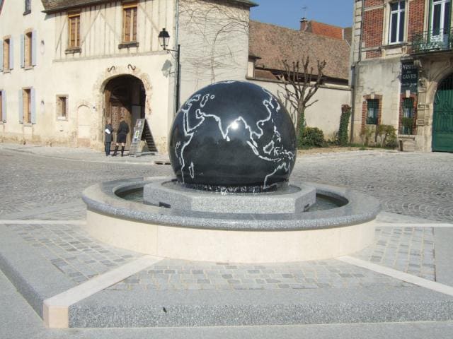 Fontaine Boule Flottante